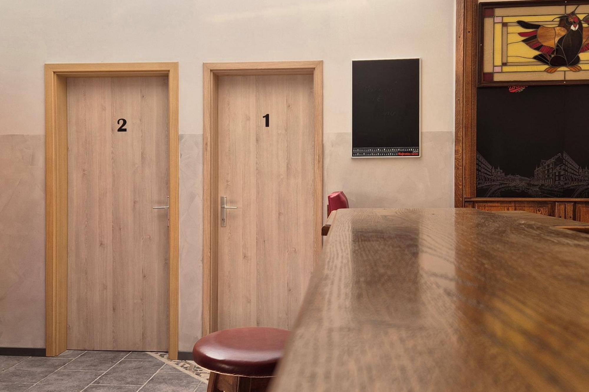Bled Lesce Station Rooms And Beds Екстер'єр фото