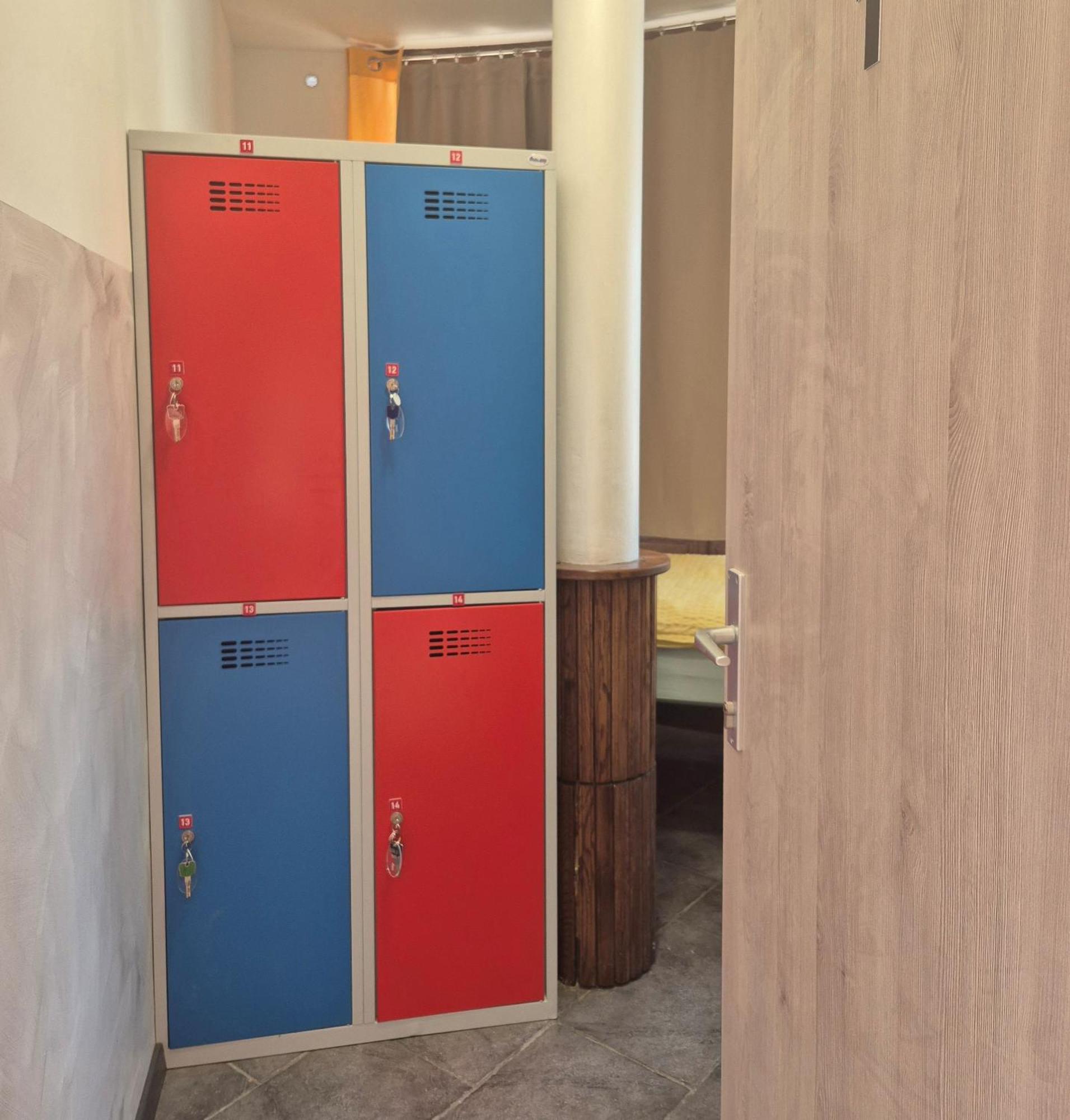 Bled Lesce Station Rooms And Beds Екстер'єр фото