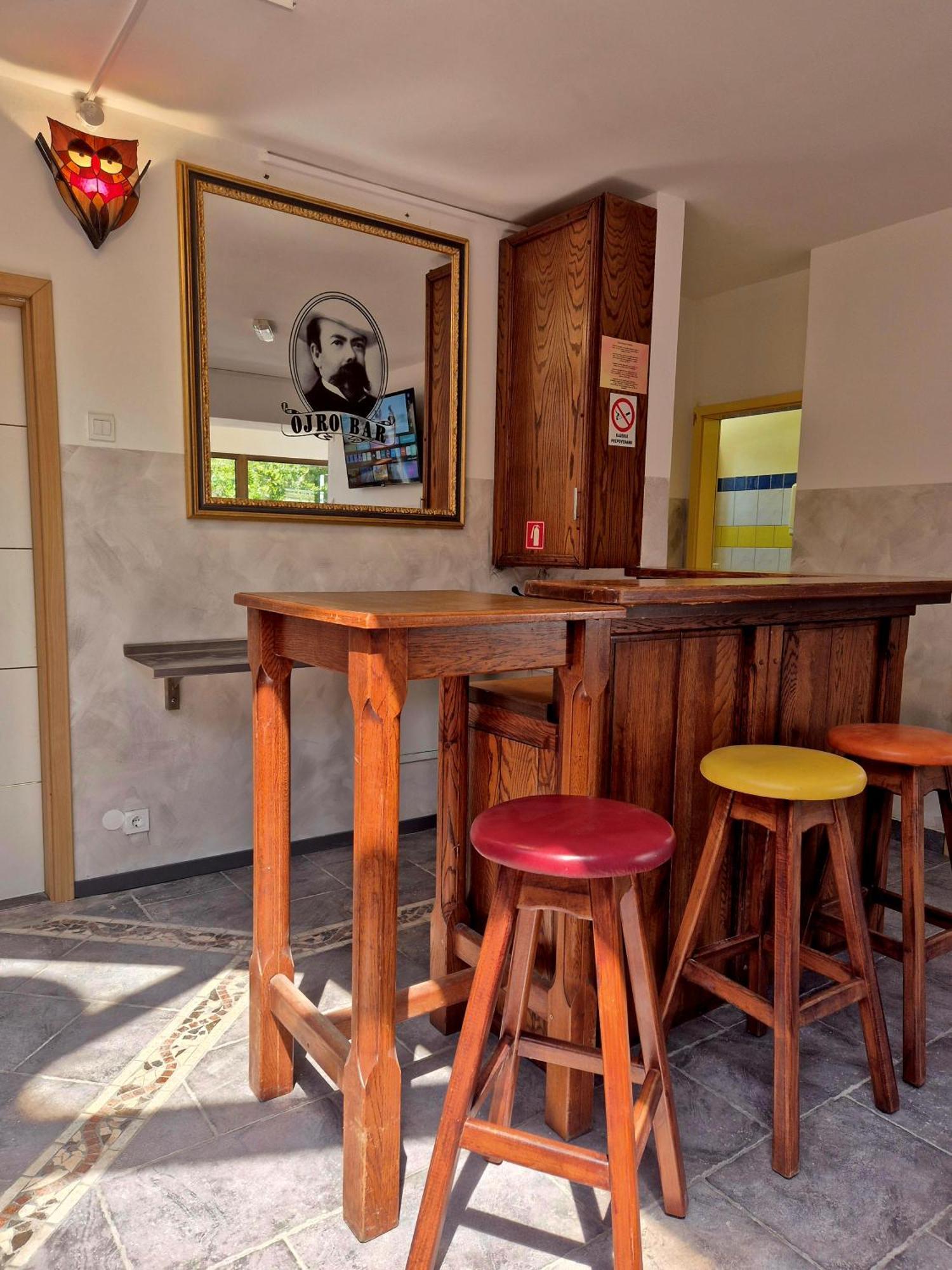 Bled Lesce Station Rooms And Beds Екстер'єр фото