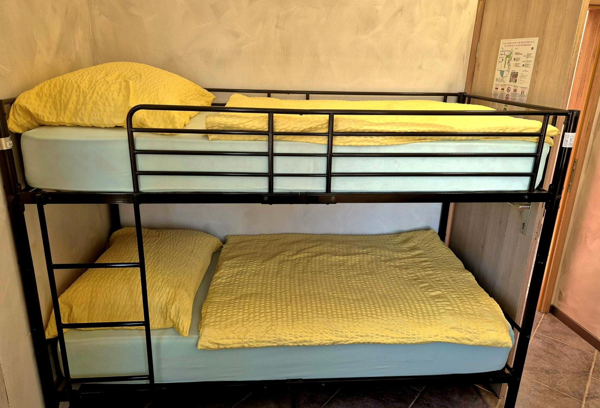 Bled Lesce Station Rooms And Beds Екстер'єр фото