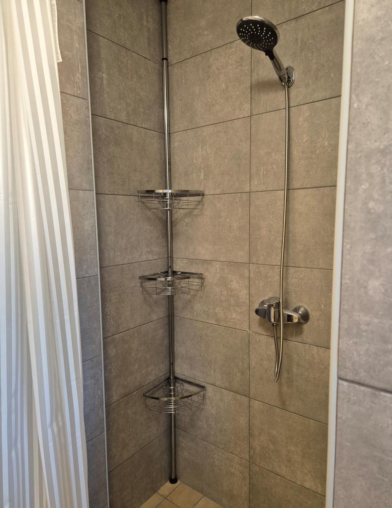 Bled Lesce Station Rooms And Beds Екстер'єр фото